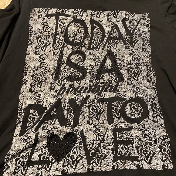 Lot of Two Tshirts - Picture 2 of 4